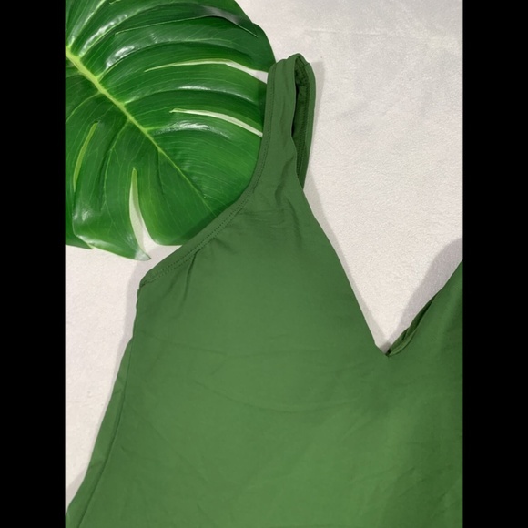 NEW‎ $118 Robin Piccone Ava Tie Back Tankini Top in Green [SZ XS ] - Picture 6 of 12